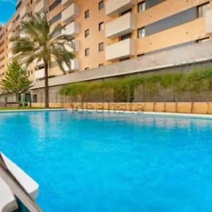 Buena Locacion Estacion Maria Zambrano Cerca De La Playa Y Centrico Apartamento Málaga